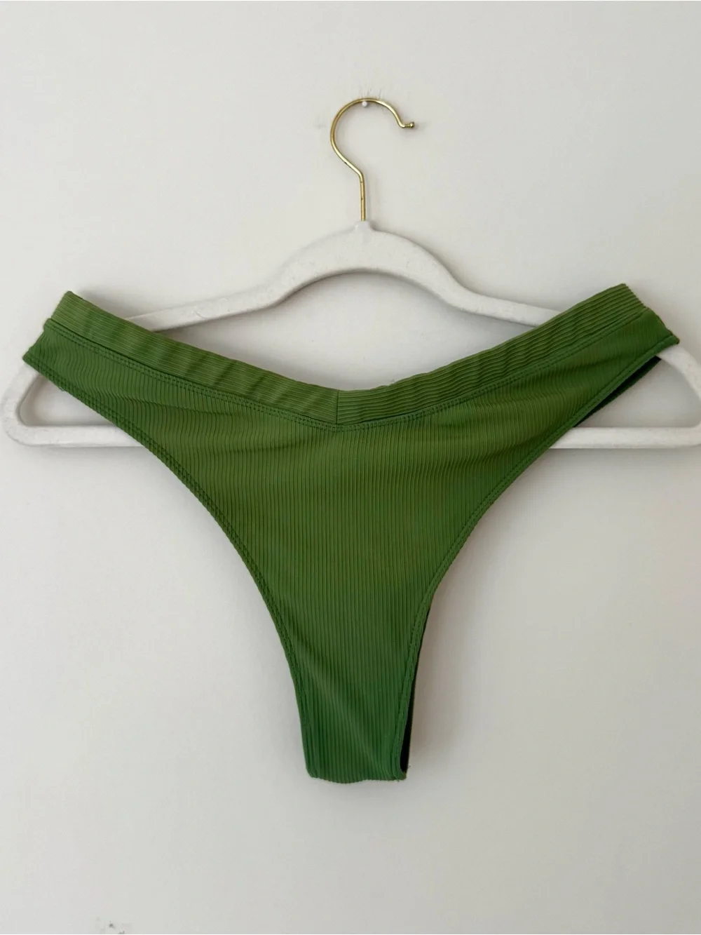 Buckle Double Zero Ribbed Cheeky Bikini Bottoms, Sage Green – Size Large